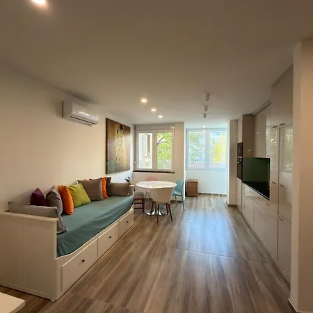 Savskisquare - Belgarde *