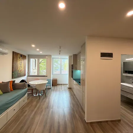 Savskisquare - Belgarde 公寓 *